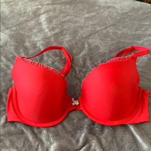 VS red Demi bra
